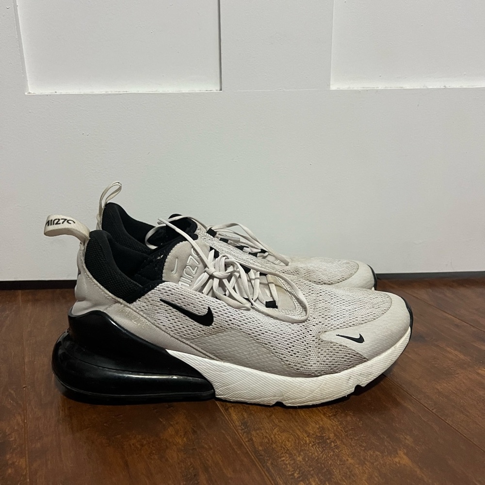 Nike Air Max 270